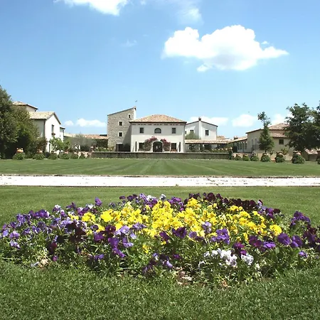 La Tenuta Dei Ciclamini Resort 4*